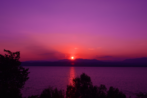 Best Attractions in Lake Garda: Romatic sunset in Sirmione  - Discover Garda Lake