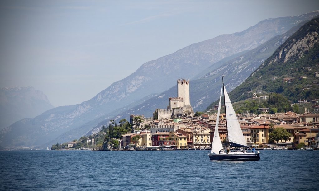 Easter  on Garda Lake boat experience